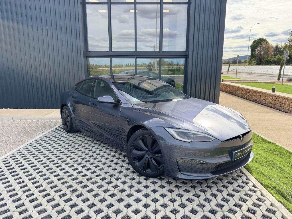 TESLA MODEL S