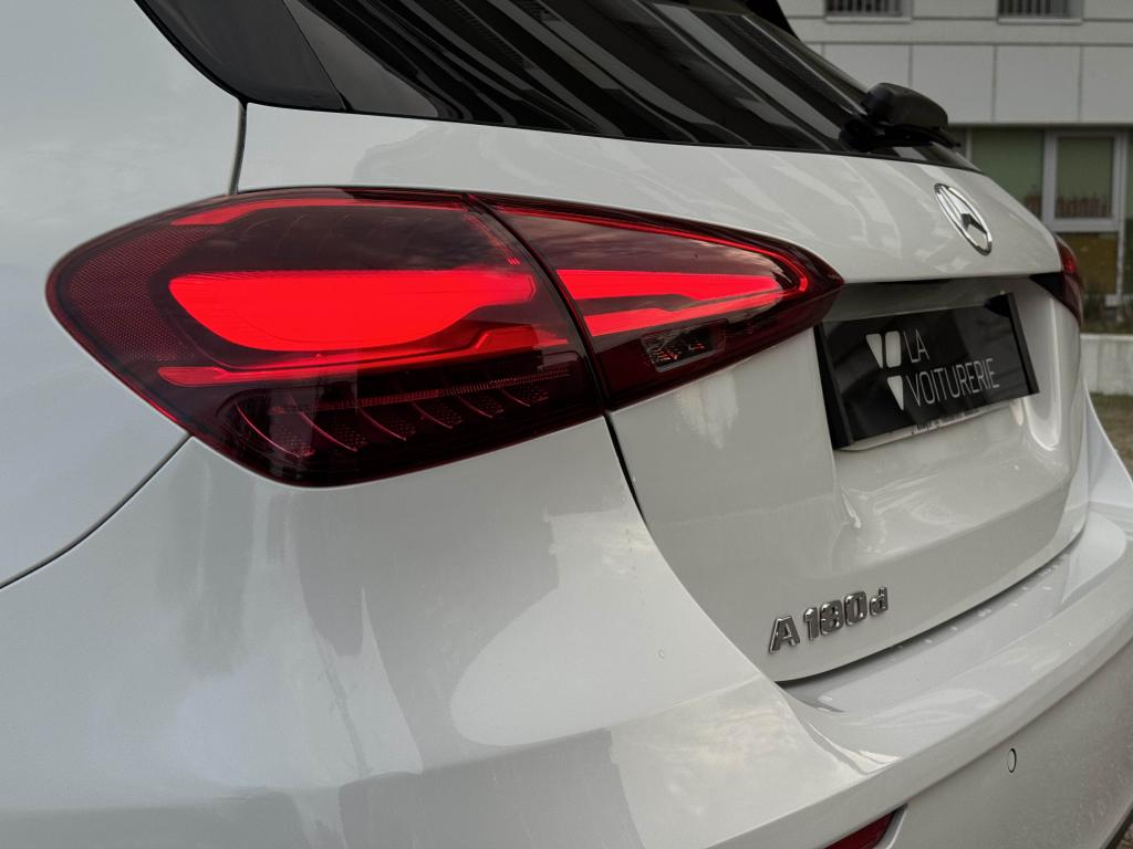 Mercedes Classe A A 180 d - BV 8G-DCT - photo 8