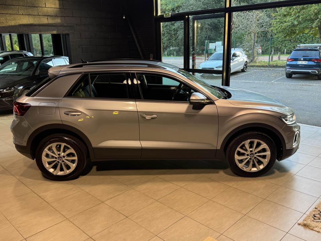 Volkswagen T-roc 1.5 TSI Evo 150 DSG7 Life PHASE 2 - photo 6