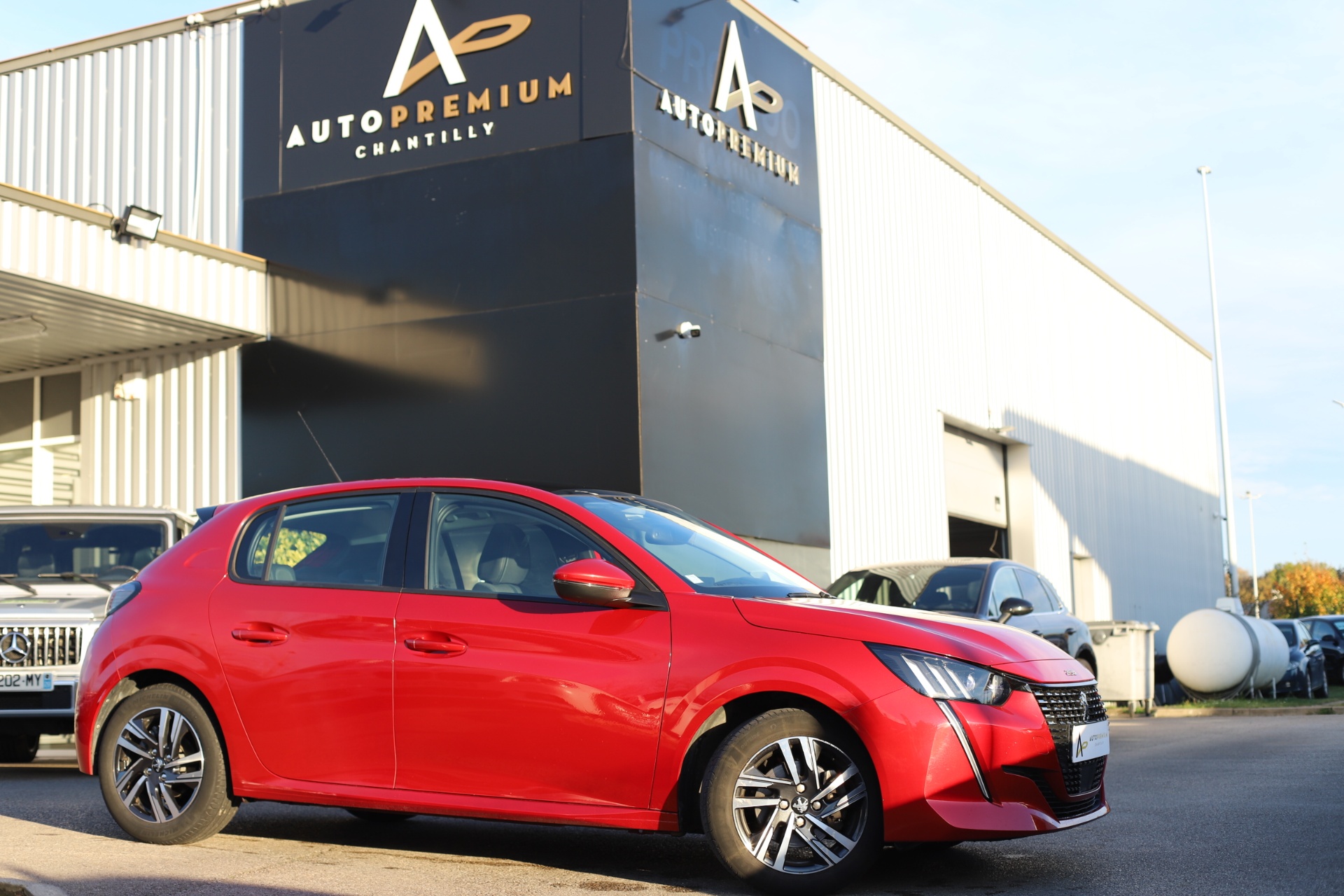 PEUGEOT 208