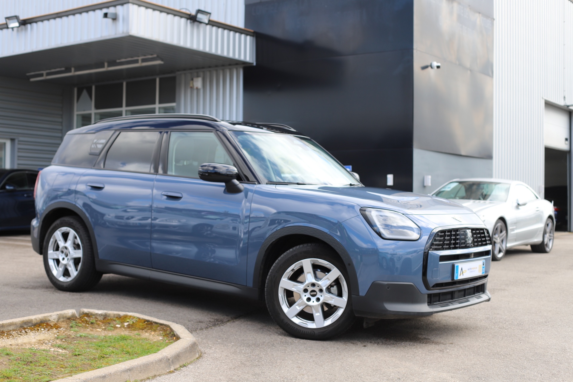 MINI COUNTRYMAN U25