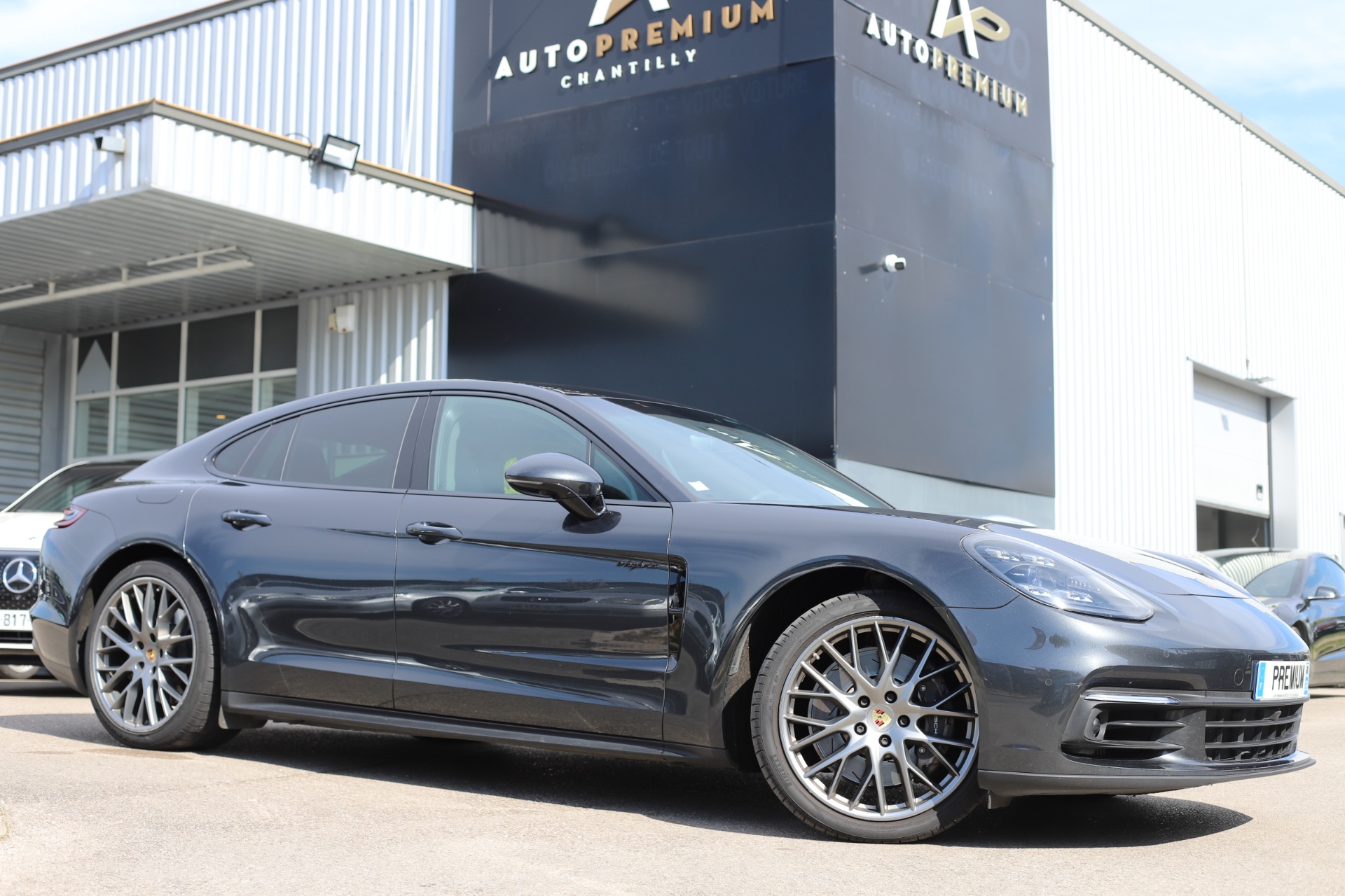 PORSCHE PANAMERA