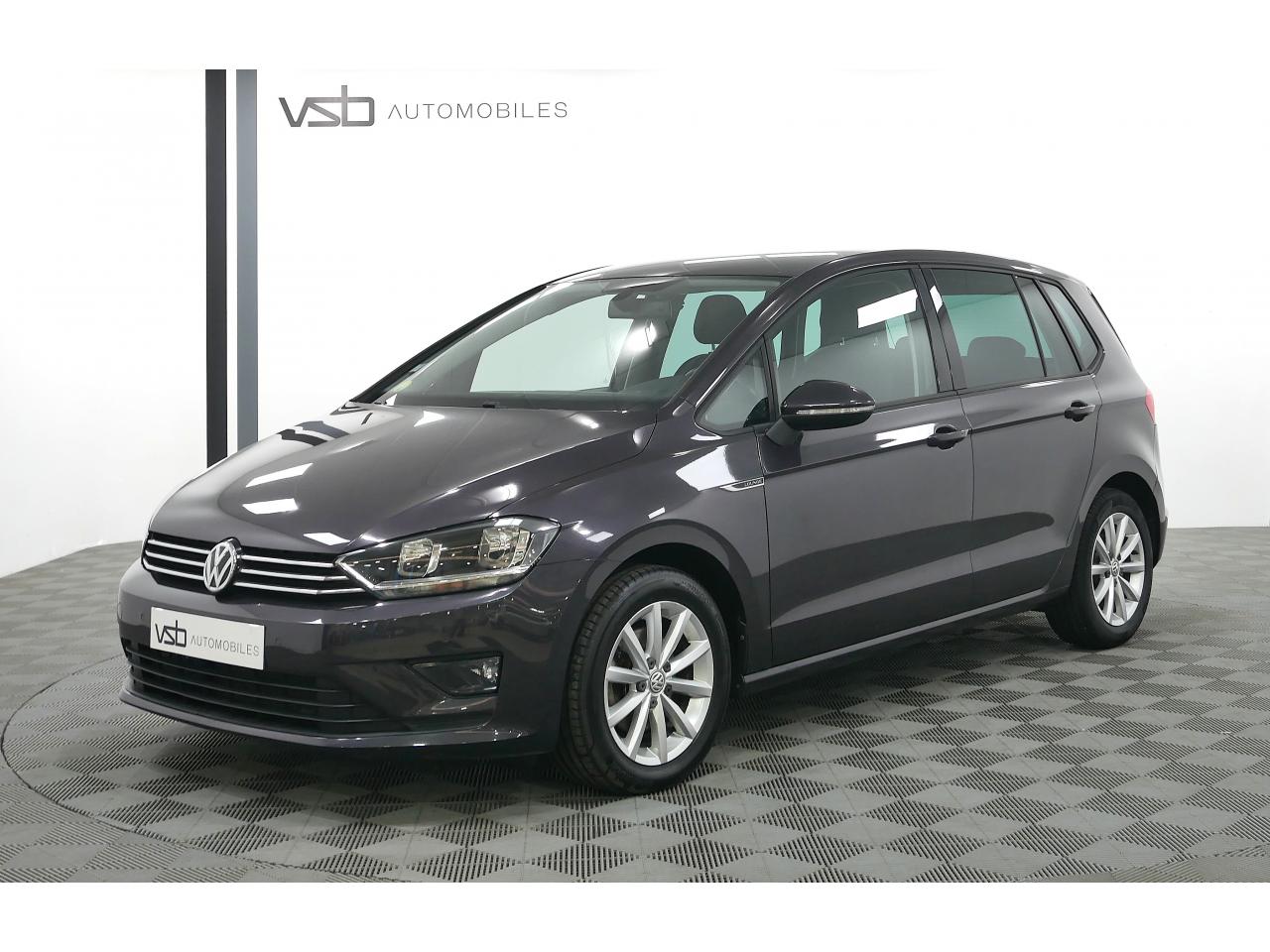 VOLKSWAGEN GOLF SPORTSVAN