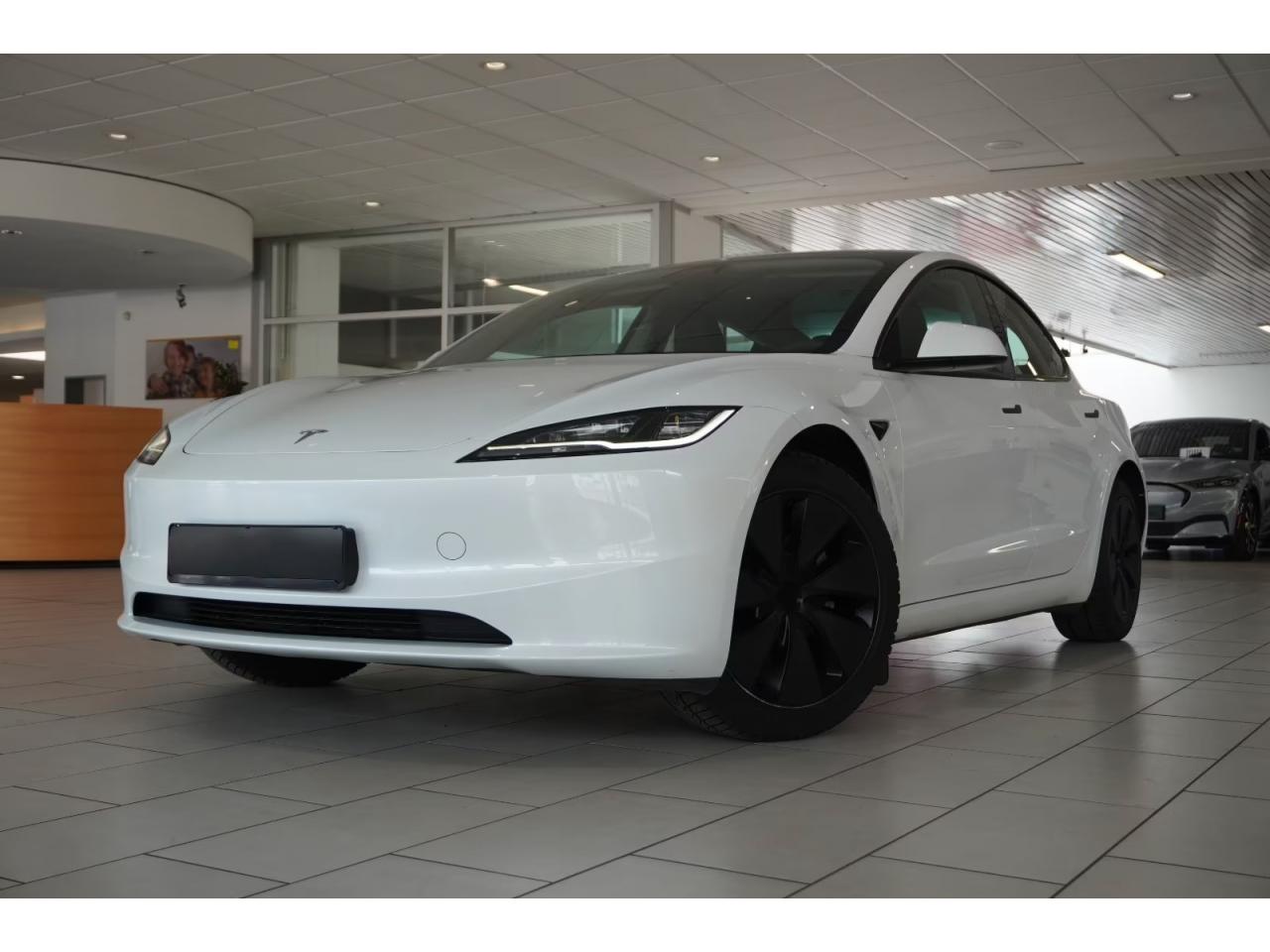 TESLA MODEL 3 Standard MY24 Autonomie 513km SoH 99%