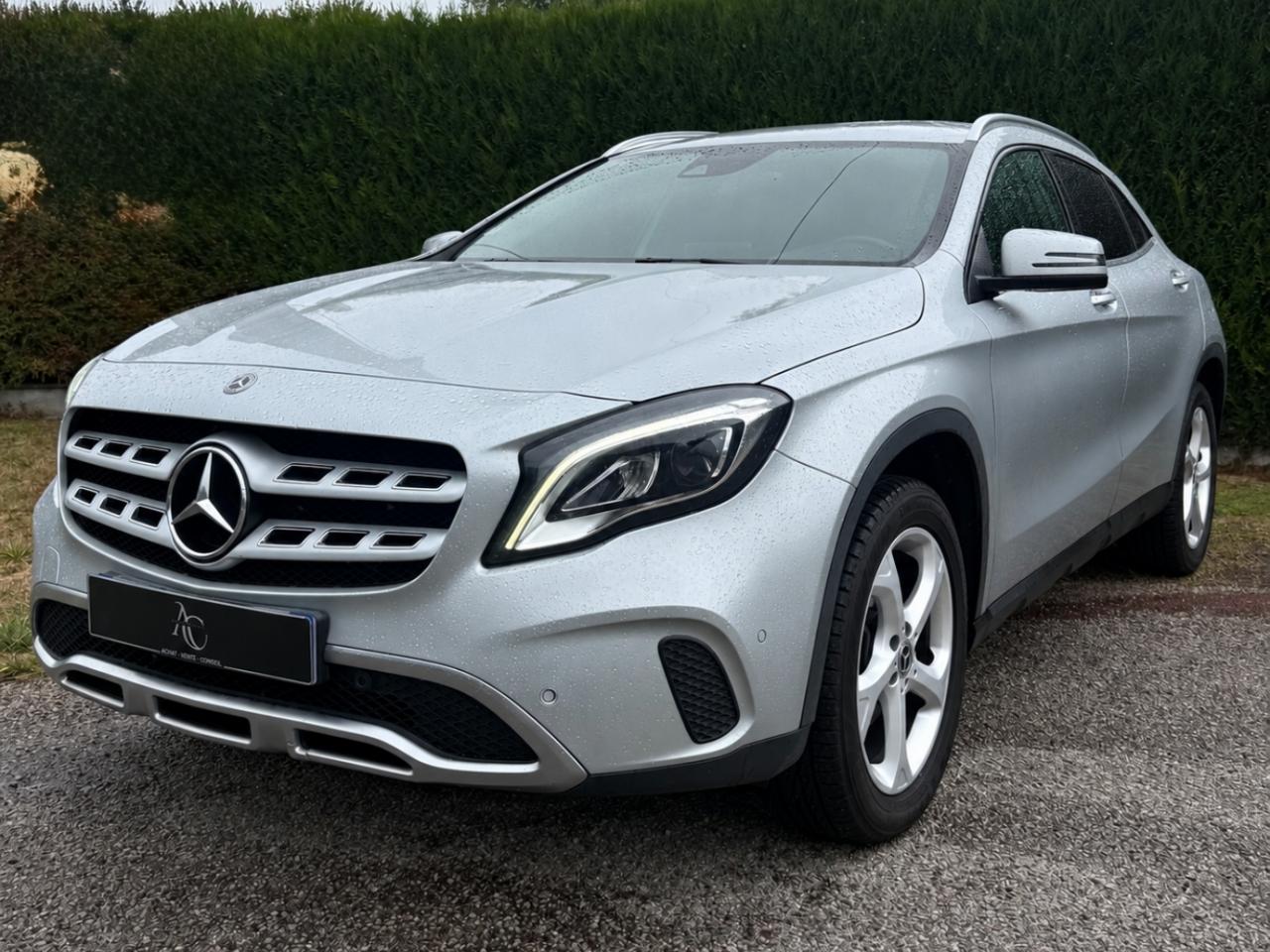 MERCEDES GLA