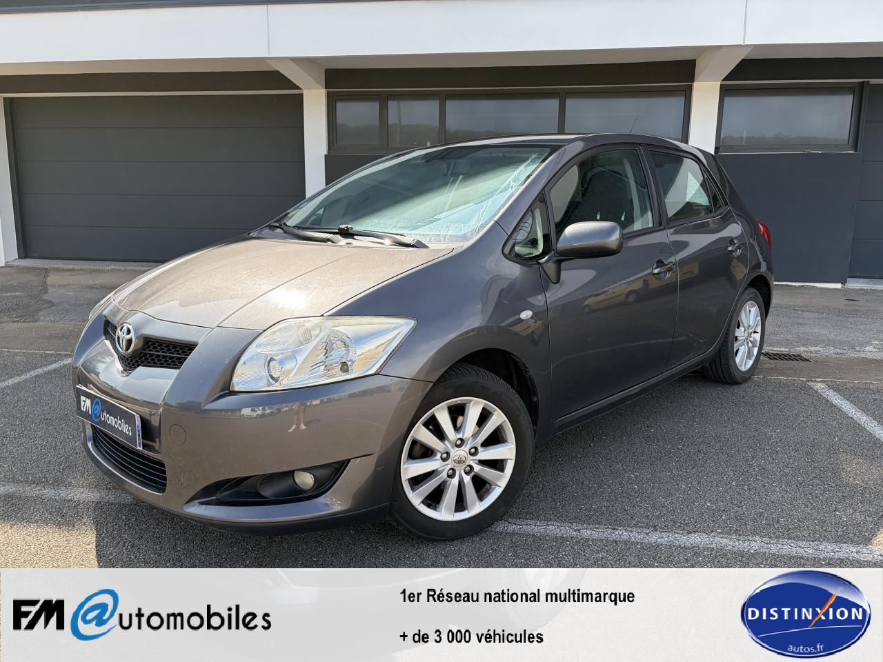 TOYOTA AURIS