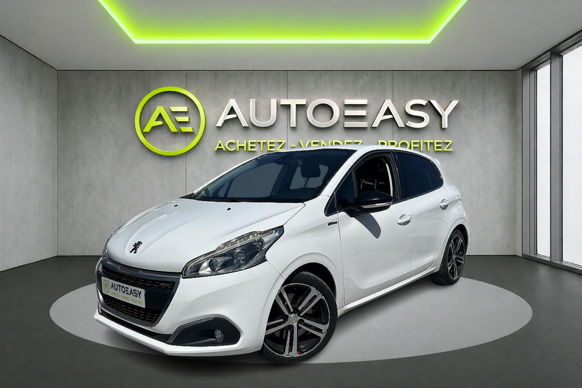 PEUGEOT 208