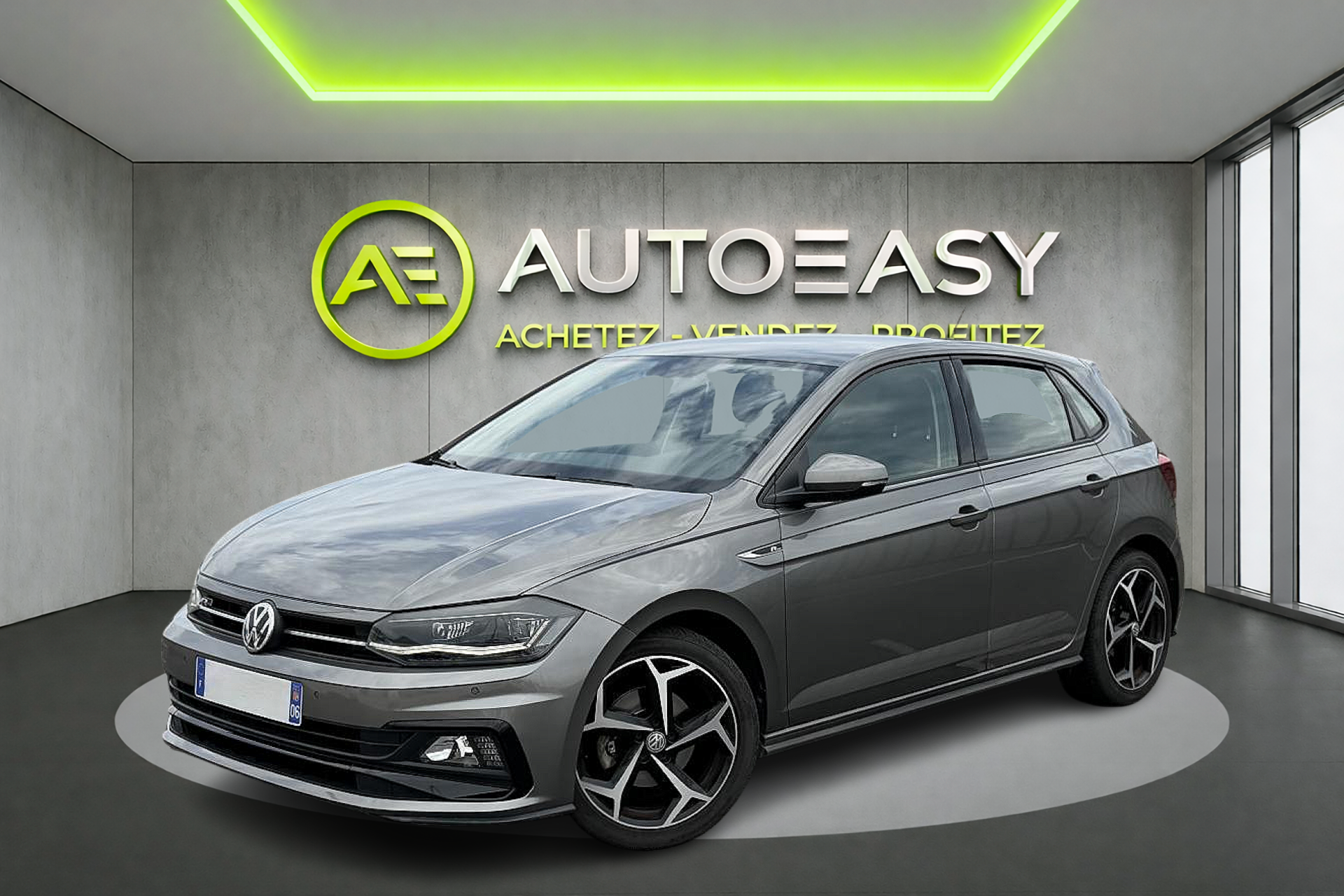 VOLKSWAGEN POLO