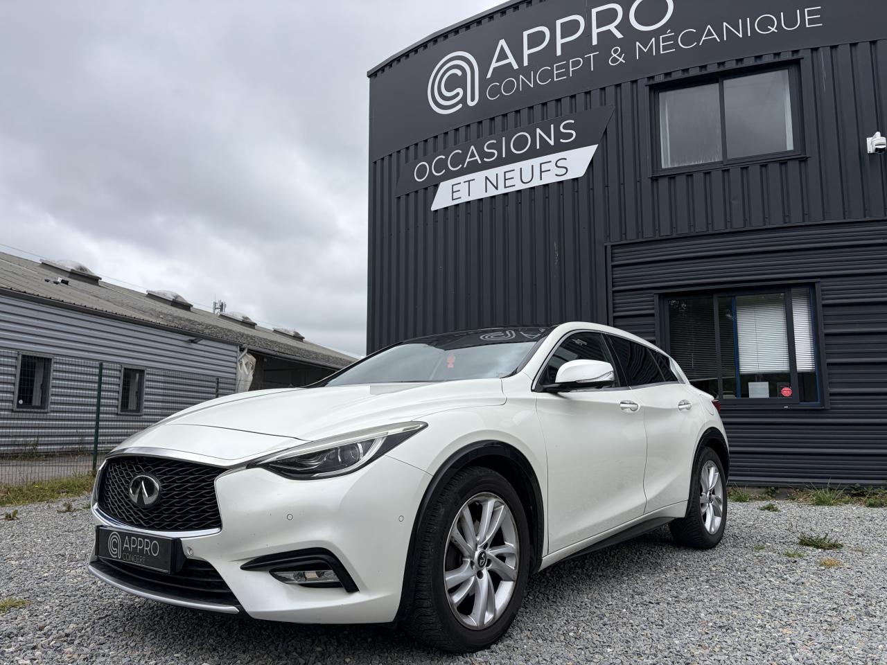 INFINITI Q30 1.6t - BV DCT  BERLINE Luxe