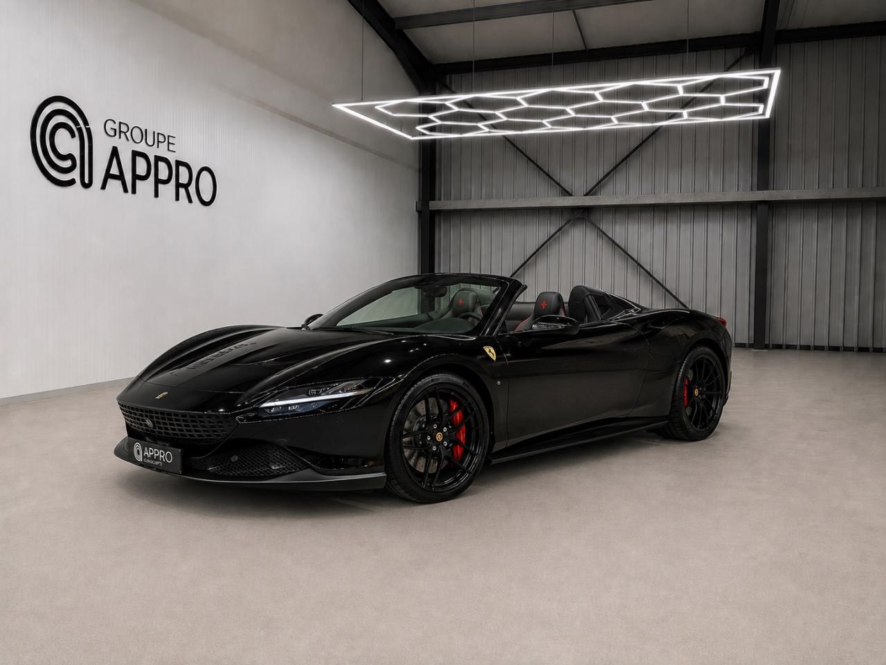 FERRARI ROMA SPIDER