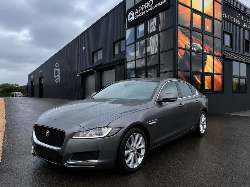 JAGUAR XF 2.0 D - 180 - BVA - Stop/Start  2015 BERLINE Prestige PHASE 1