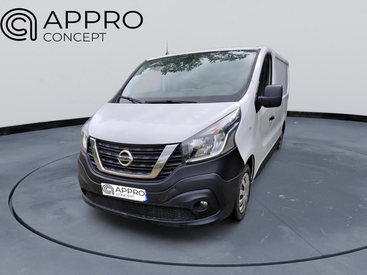 NISSAN NV300