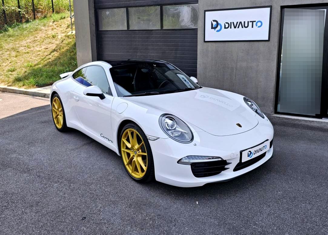 PORSCHE 911