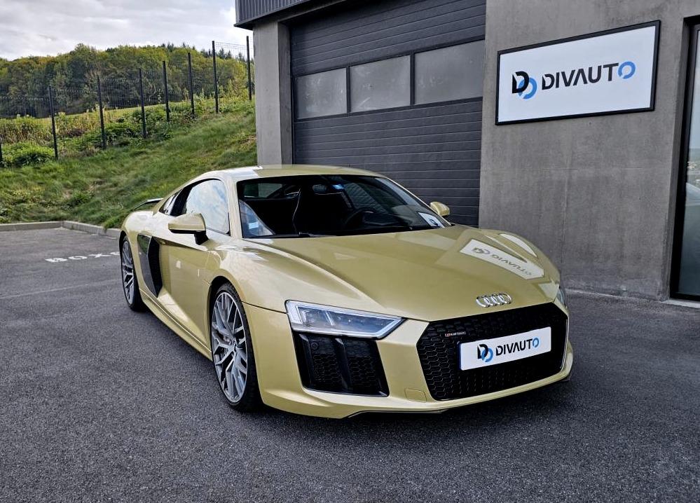 AUDI R8