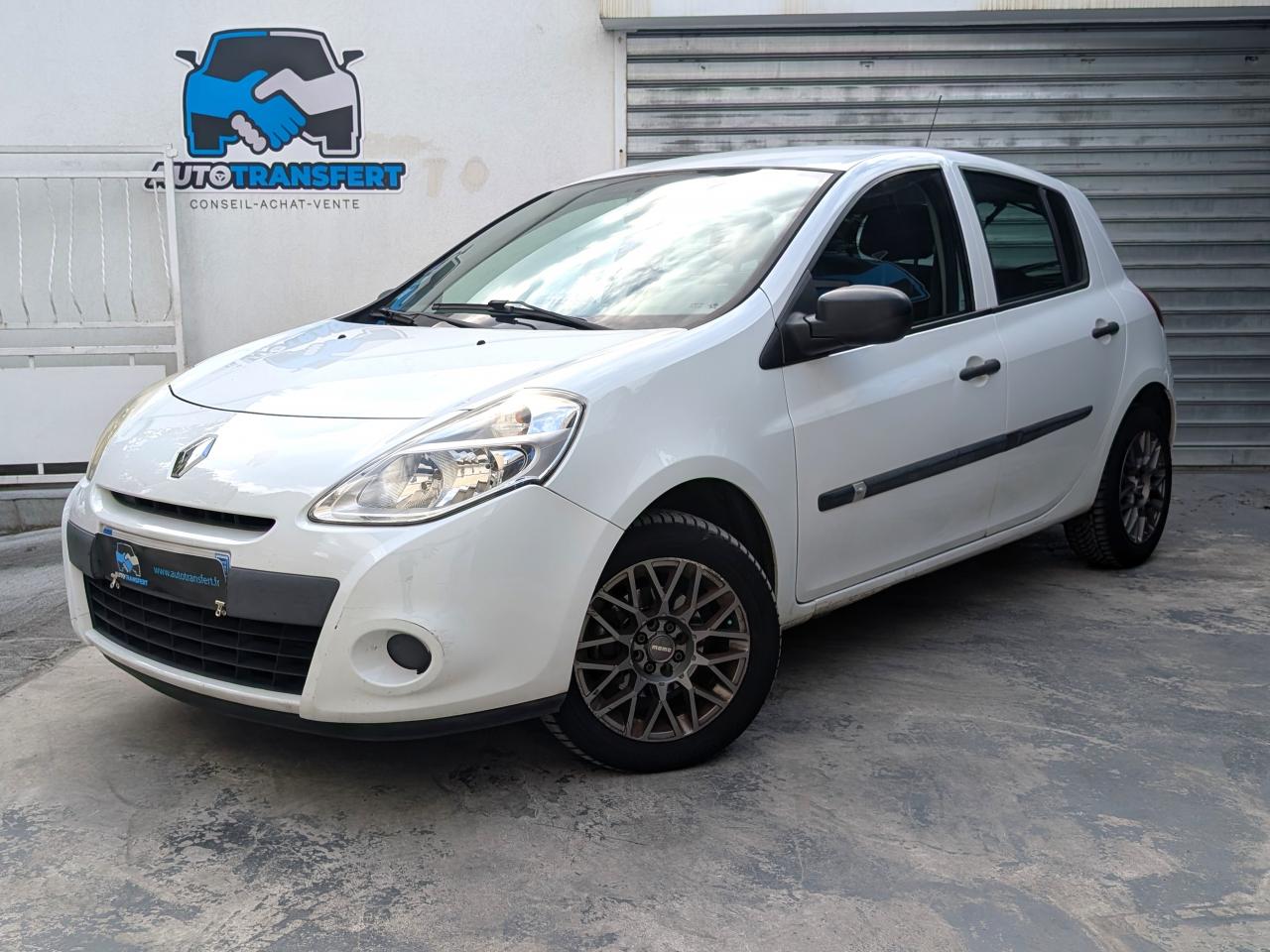 RENAULT CLIO