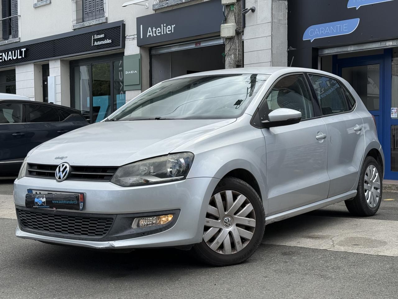 VOLKSWAGEN POLO