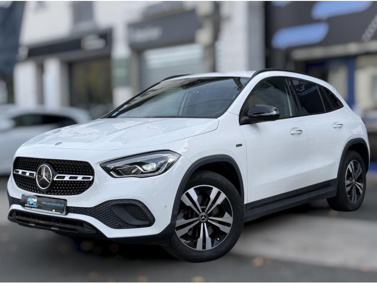 MERCEDES GLA