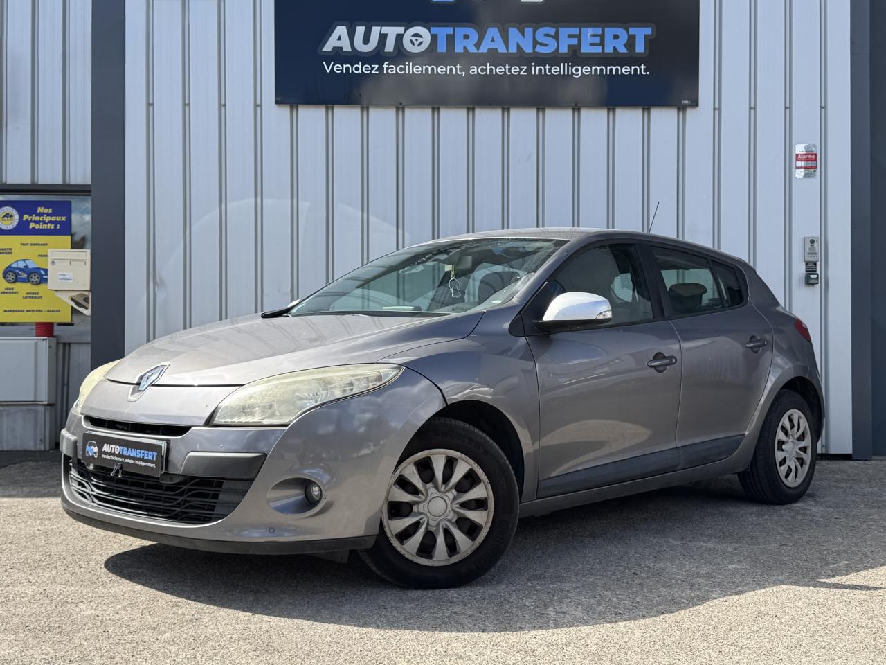 RENAULT MEGANE