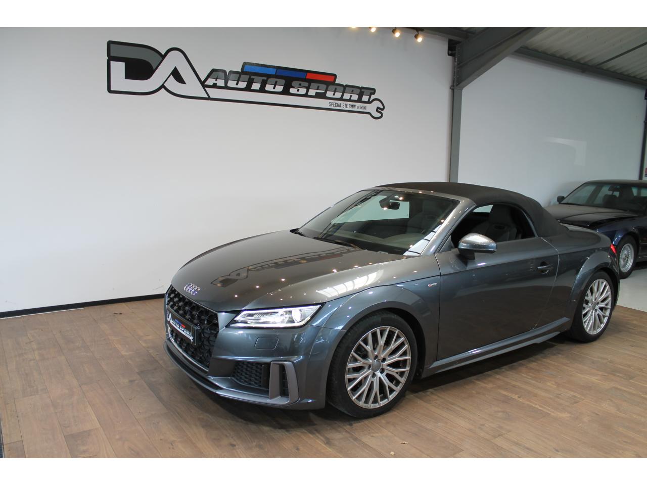 AUDI TT