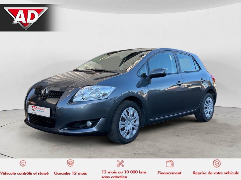 TOYOTA AURIS