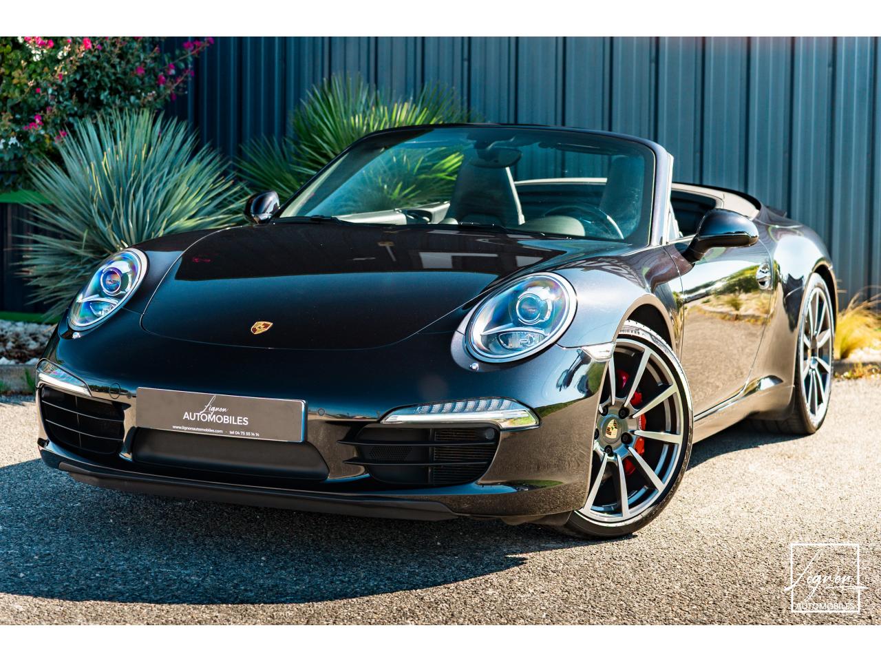 PORSCHE 911