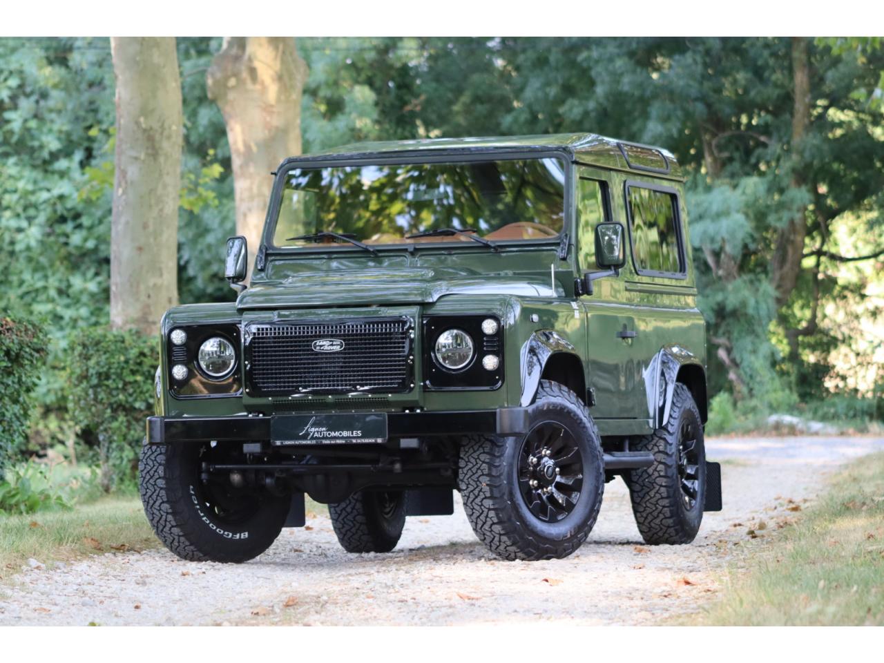 LAND ROVER DEFENDER 90 TD4 2,2L Station Wagon 4 places  - Hunter Green - TVA Apparente