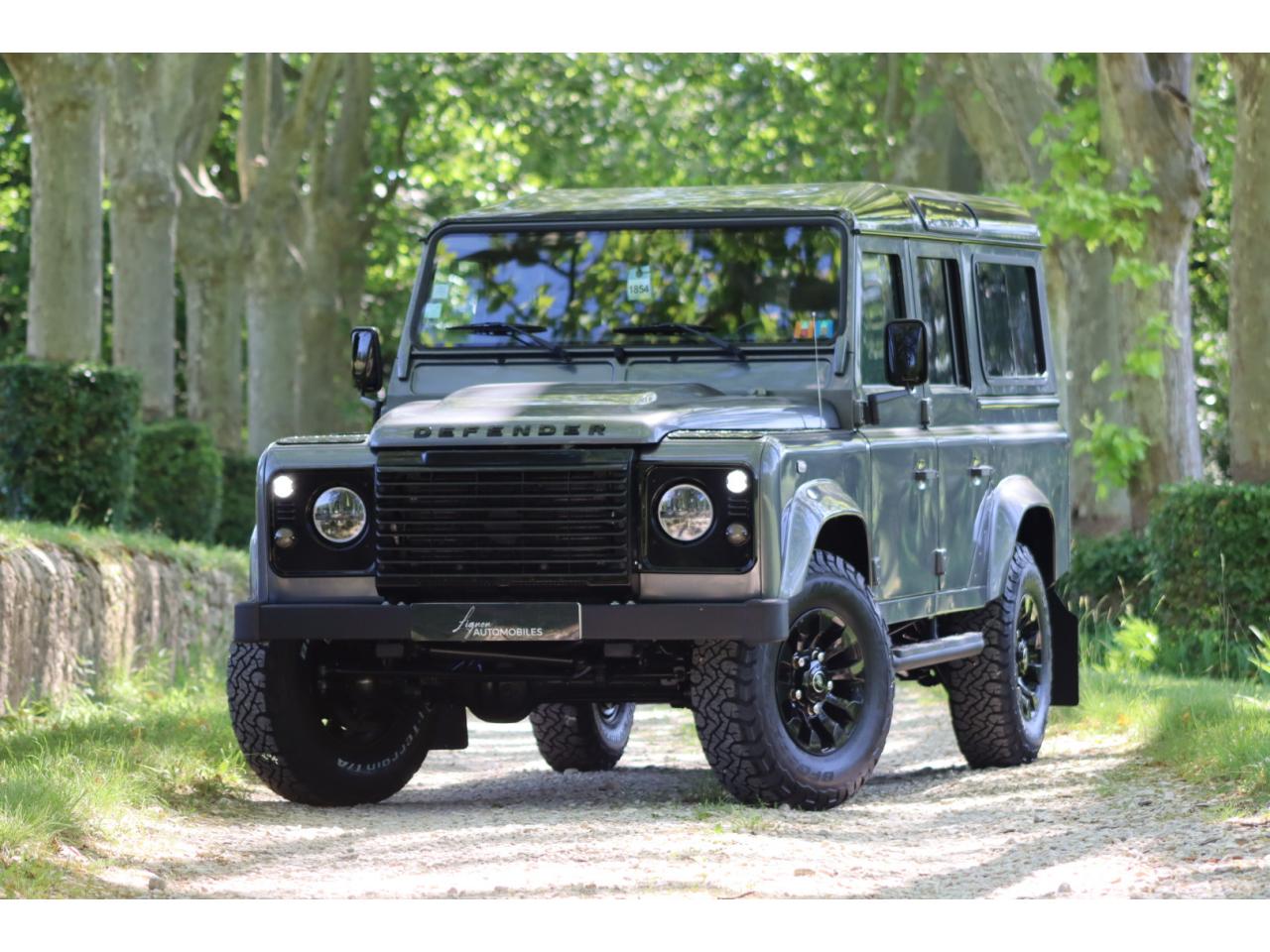 LAND ROVER DEFENDER 110 2.2 Td4  \'SE\' STATION WAGON 7 places