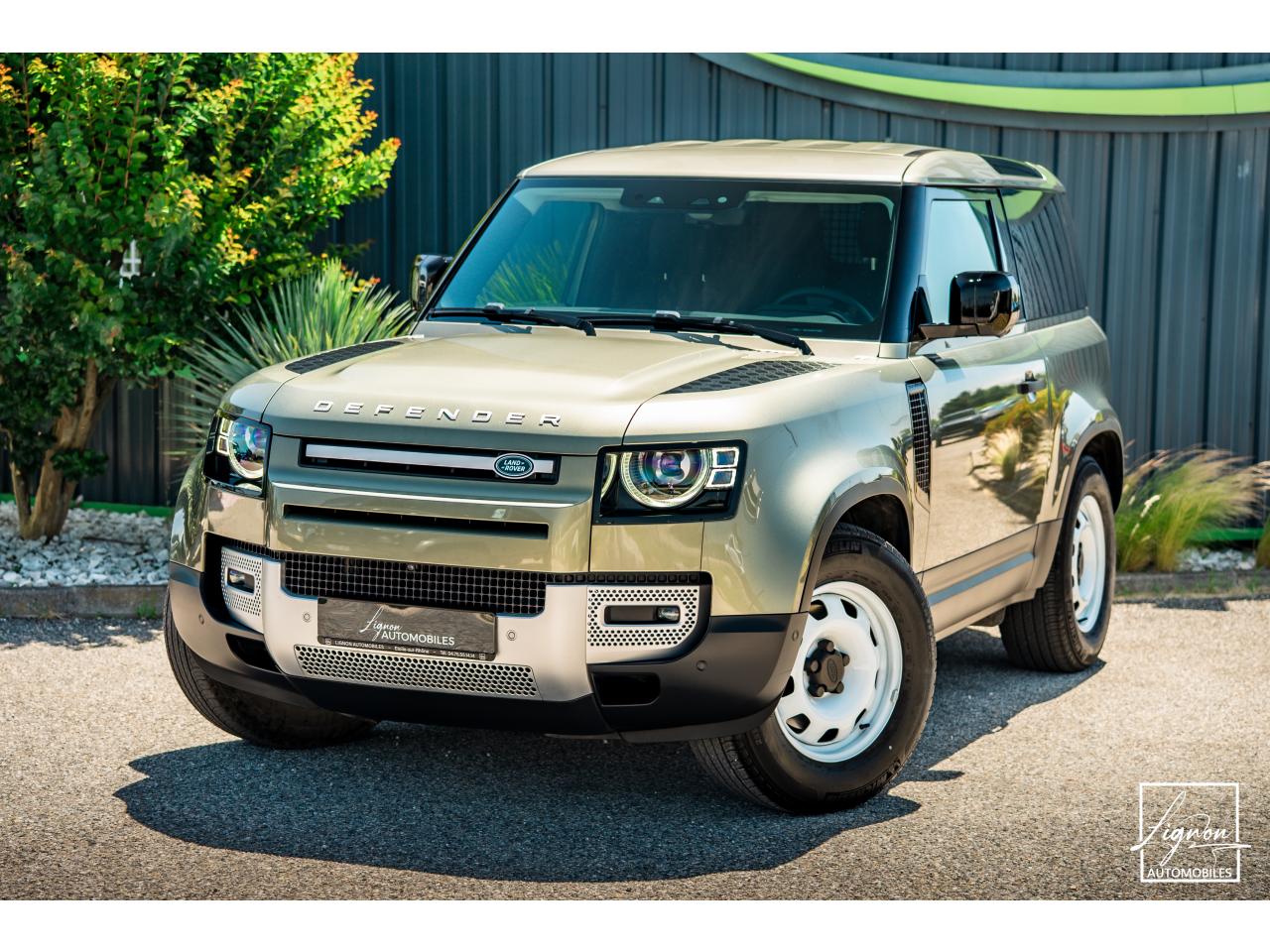 LAND ROVER DEFENDER 90 HARD TOP 3.0 D200 MHEV - SUSPENSION PNEUMATIQUE - BVA8 - 3 Places - TVA Récupérable