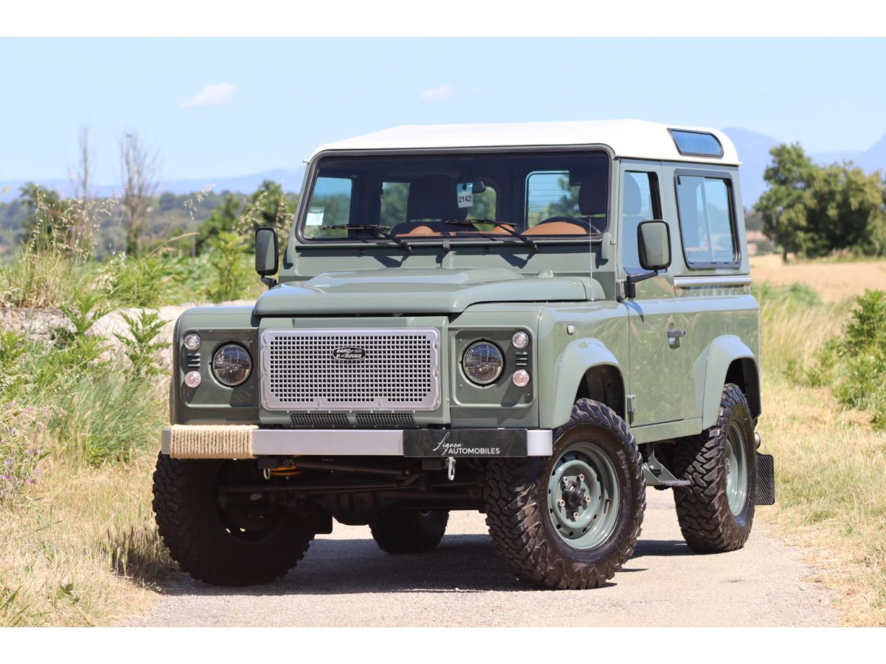 LAND ROVER DEFENDER 90 2.2 Td4 HARD TOP SE - TVA RECUPERABLE