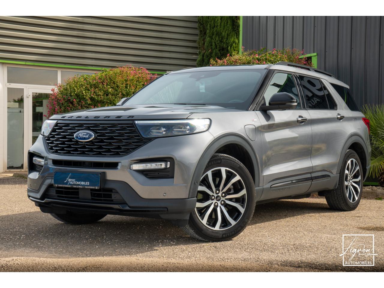 FORD EXPLORER