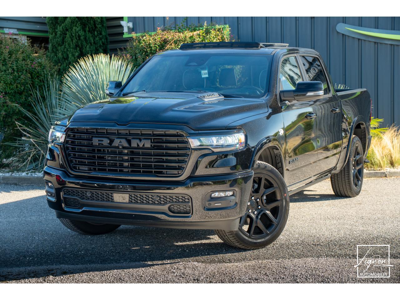 DODGE RAM