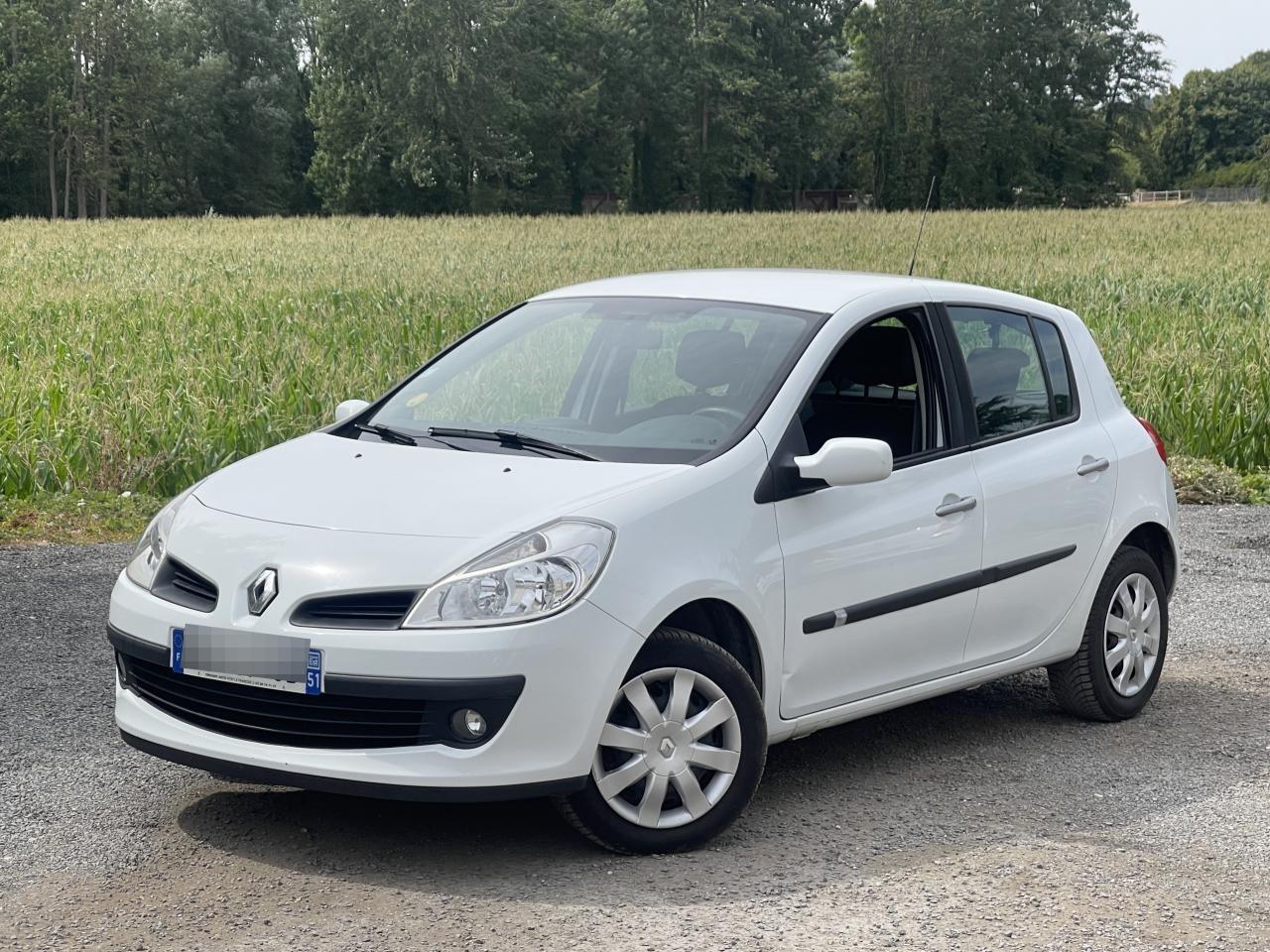 RENAULT CLIO