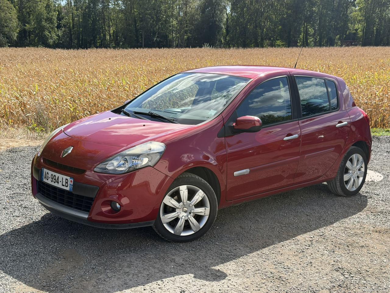 RENAULT CLIO