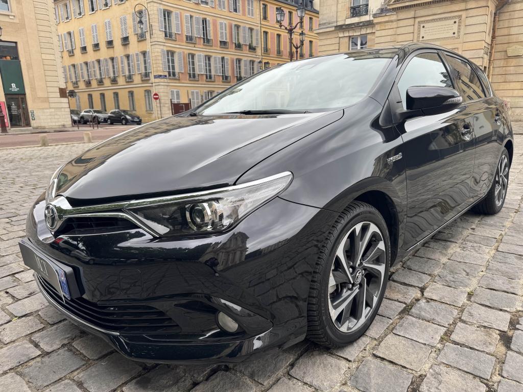 TOYOTA AURIS Hybride 136h - BV CVT Dynamic PHASE 2 Suivi Constructeur / Toit Panoramique