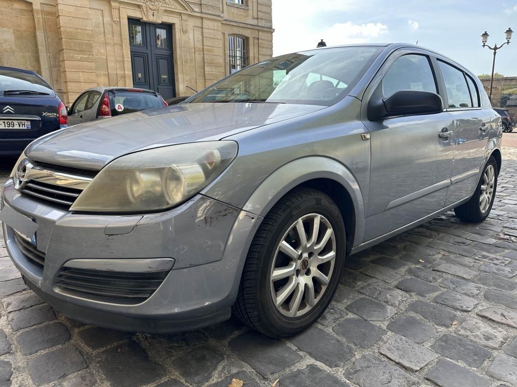 OPEL ASTRA 1.6 - Boite automatique - BERLINE Cosmo