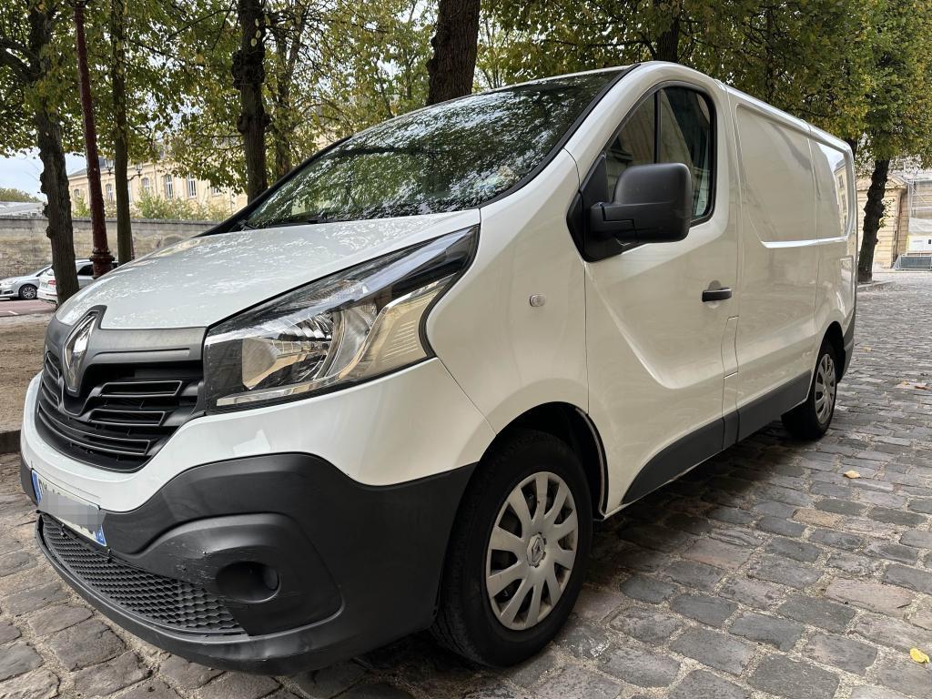 RENAULT TRAFIC