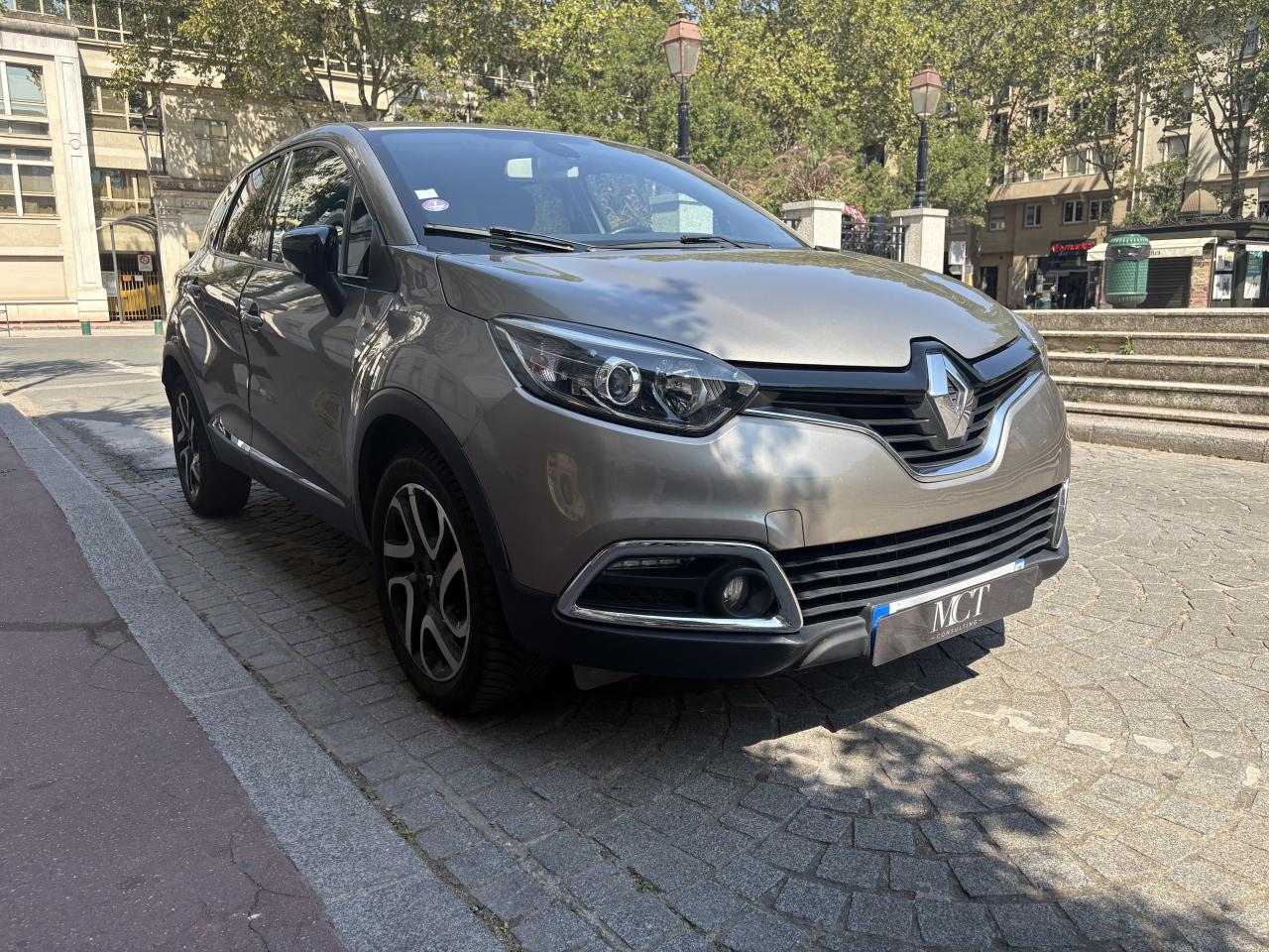 RENAULT CAPTUR