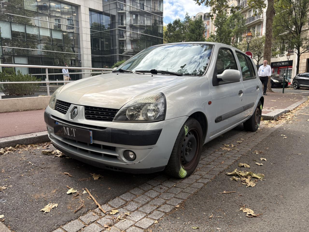 RENAULT CLIO