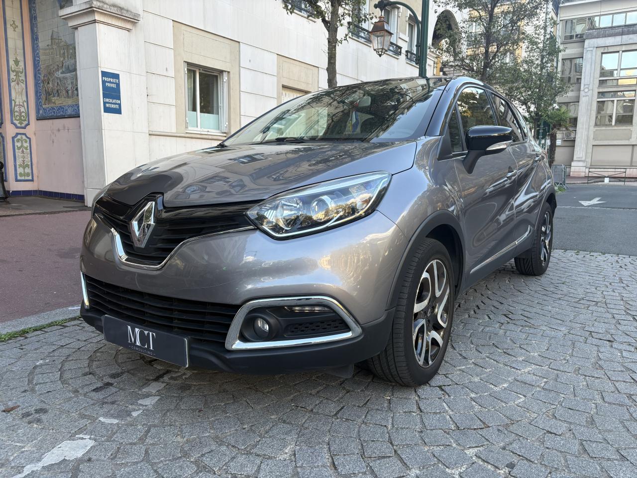 RENAULT CAPTUR