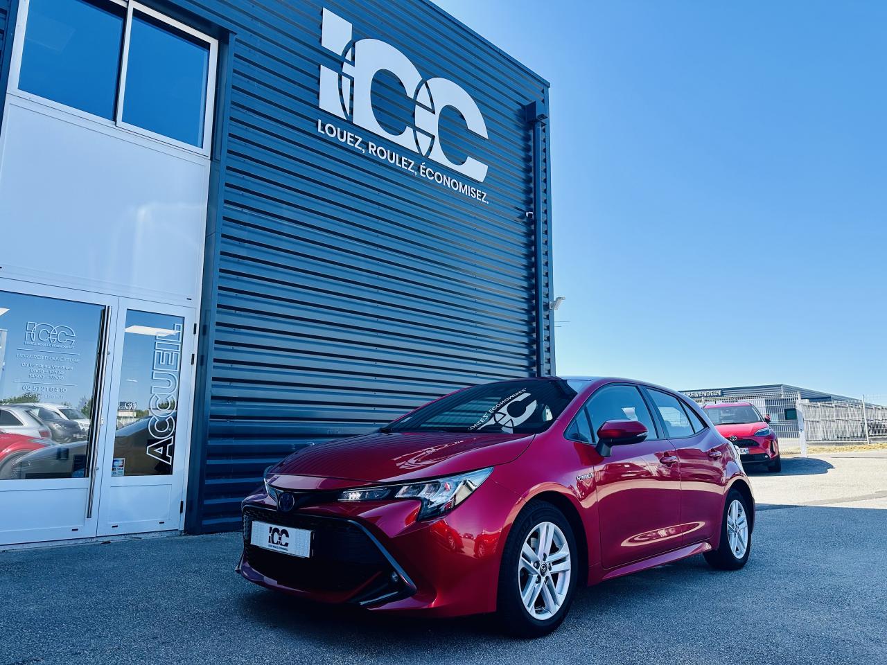 TOYOTA COROLLA Hybride 122h - BV CVT  2019 BERLINE Dynamic Business PHASE 1