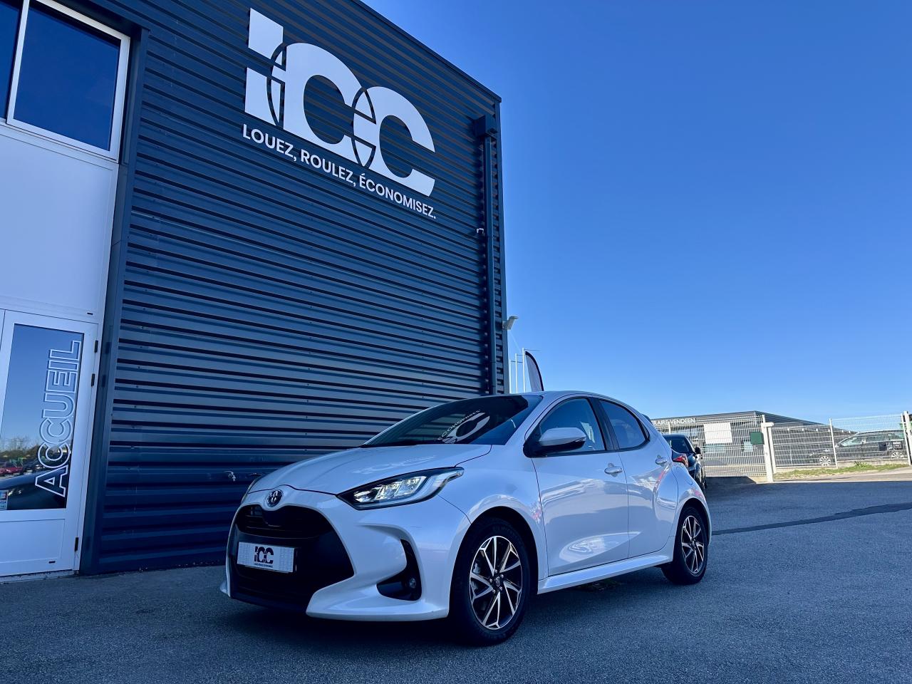 TOYOTA YARIS