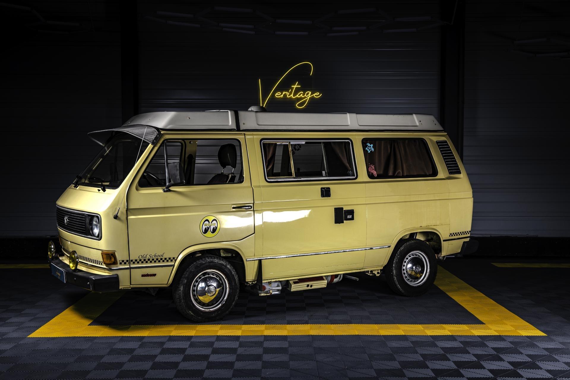 VOLKSWAGEN TRANSPORTER