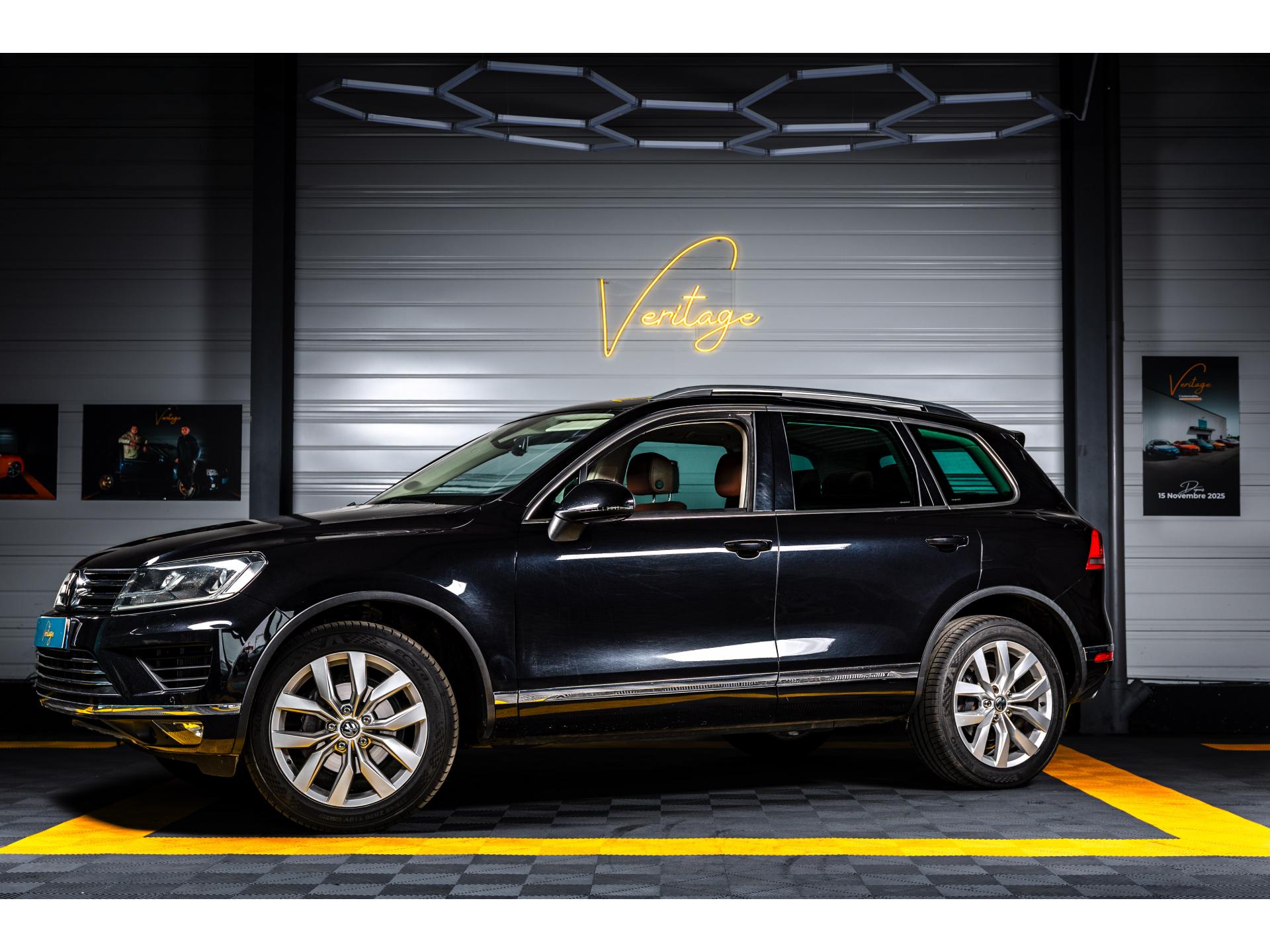 VOLKSWAGEN TOUAREG 3.0 V6 TDI 262 BlueMotion - Carat Edition 4Motion - Carplay - Toit ouvrant - Suivi complet