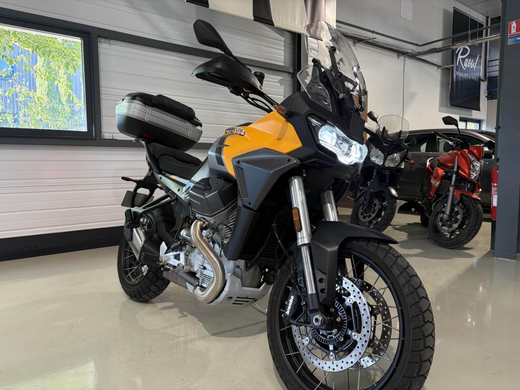 MOTO GUZZI STELVIO