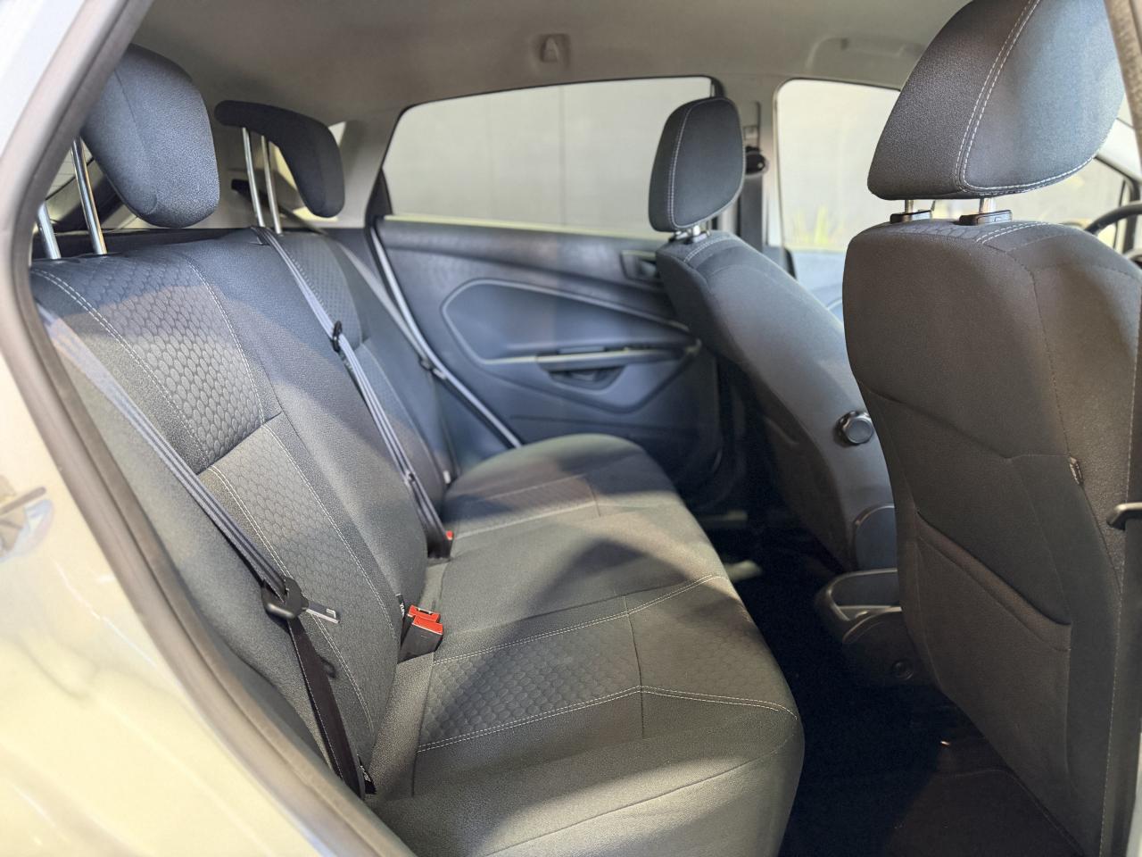 Thumbnail 9