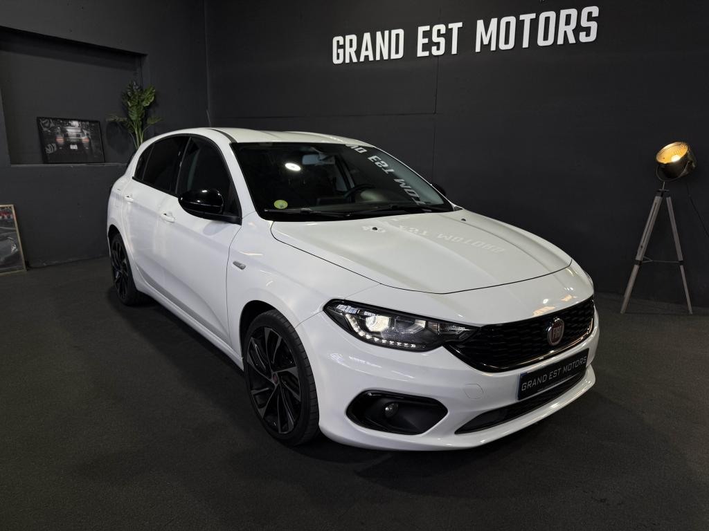 FIAT TIPO 1.6 MultiJet - 120 cv Lounge - garantie - historique d?entretien complet
