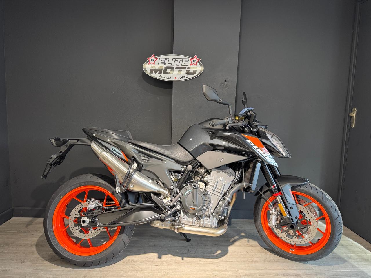 KTM 790 Duke L 2026 - Tech Pack offert