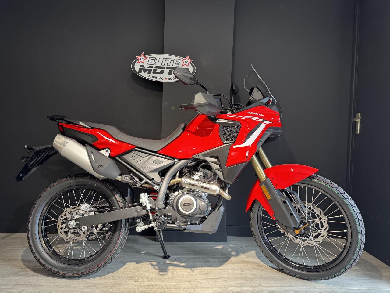 QJ MOTOR SRT 125 DX