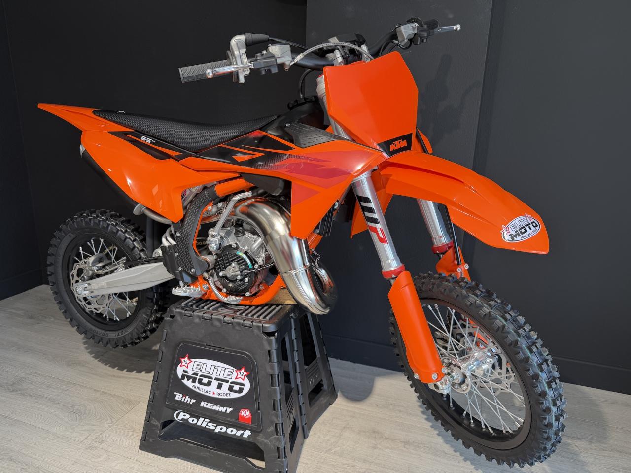 Thumbnail 4