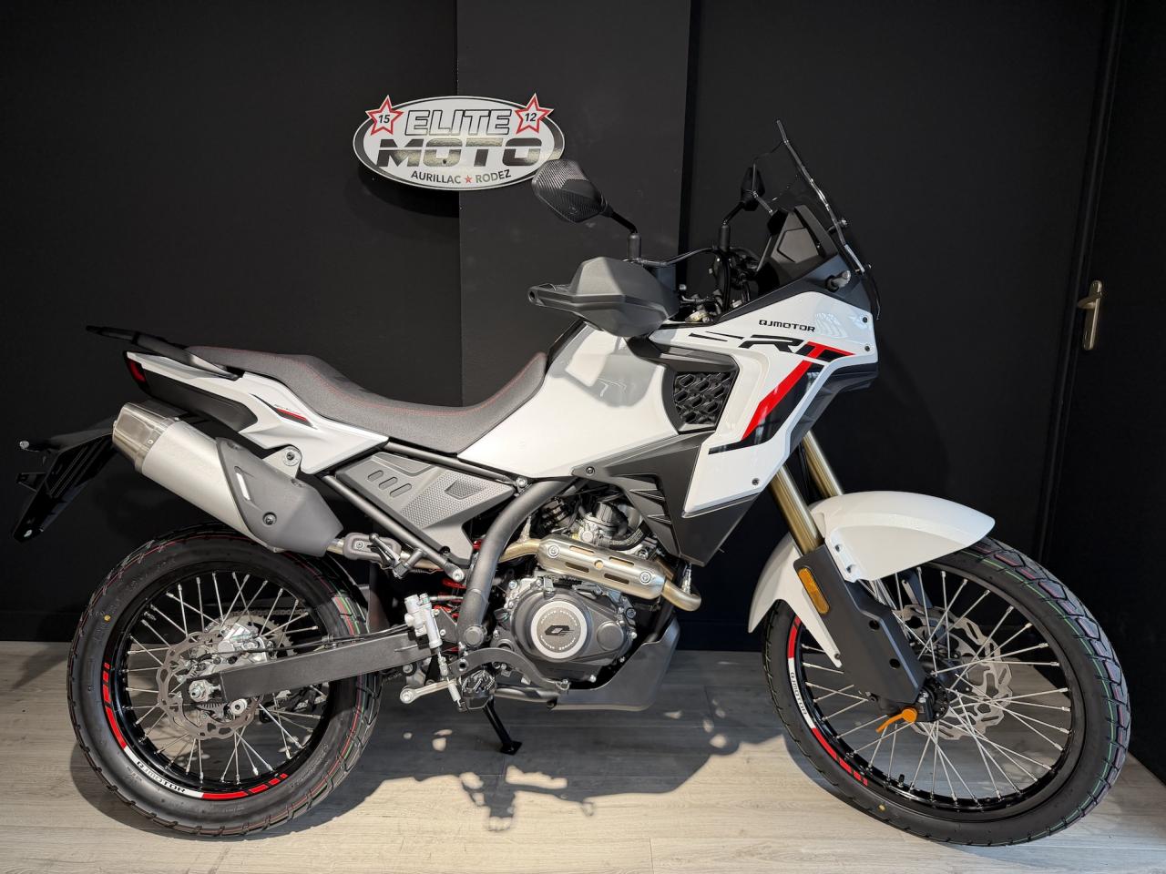 QJ MOTOR SRT 125 DX Blanche 2026